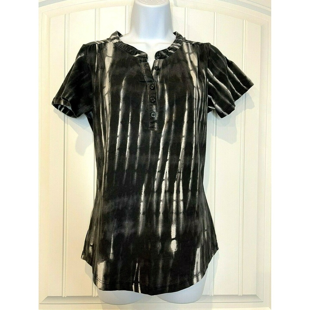 NWOT! Just Be Shirt Womens Size Medium Black/ White V- Neck